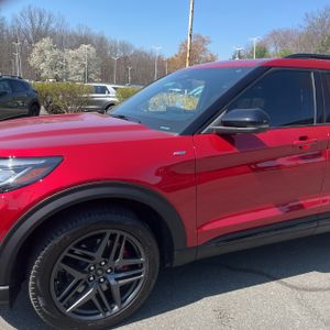 FORD EXPLORER ST-LINE - 2