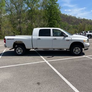 DODGE RAM 2500 SXT - 10