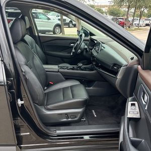 صورة مصغرة 33 لـ 2023 Nissan ROGUE SL