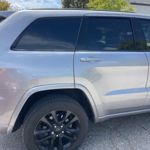 2021 JEEP GRAND CHEROKEE LAREDO X photo 9