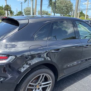 صورة 9 لـ 2021 Porsche MACAN S