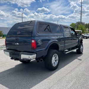 FORD F-250 SUPER DUTY LARIAT - 8