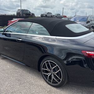 MERCEDES-BENZ E-CLASS - 6