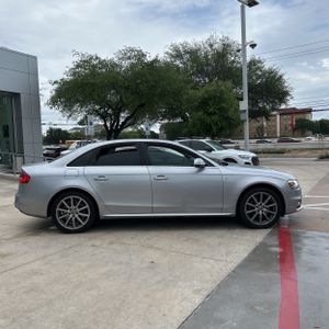 AUDI A4 2.0T PREMIUM - 10