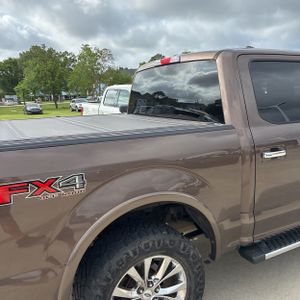 FORD F-150 LARIAT - 8