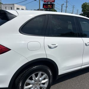 PORSCHE CAYENNE - 9