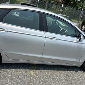 صورة 9 لـ 2016 FORD FUSION SE