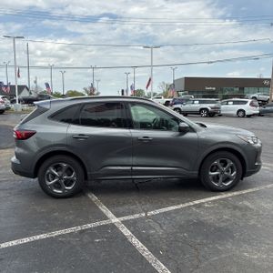 FORD ESCAPE ST-LINE SELECT - 10