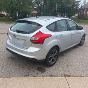 FORD FOCUS SE - 8