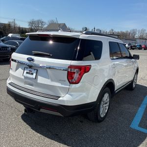 FORD EXPLORER XLT - 8