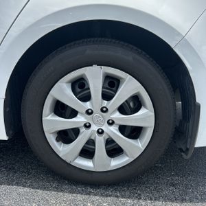 صورة مصغرة 18 لـ 2025 Toyota COROLLA LE