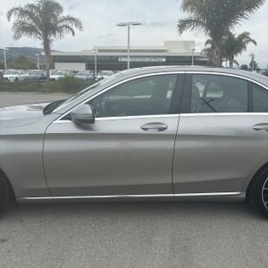 MERCEDES-BENZ C-CLASS - 4