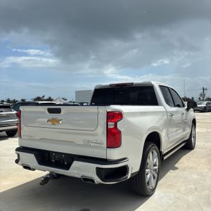 Chevrolet Silverado 1500 High Country - 8