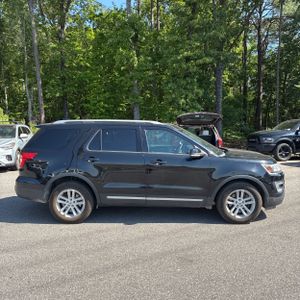 FORD EXPLORER XLT - 10