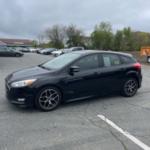 FORD FOCUS SE - 3