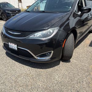 صورة مصغرة 57 لـ 2020 Chrysler PACIFICA TOURING L