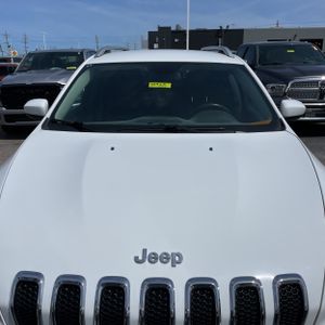 JEEP CHEROKEE - 9
