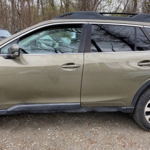 SUBARU OUTBACK PREMIUM - 4
