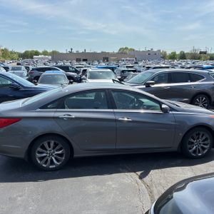 HYUNDAI SONATA SE - 10