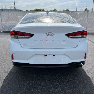 HYUNDAI SONATA SE - 7