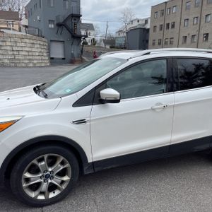 FORD ESCAPE TITANIUM - 2