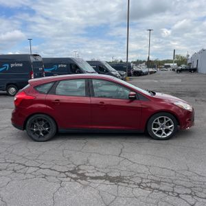 FORD FOCUS SE - 10