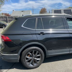 VOLKSWAGEN TIGUAN SE - 9