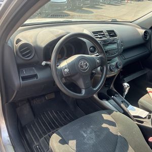 2011 Toyota RAV4 SPORT thumbnail 37
