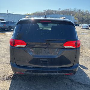 CHRYSLER PACIFICA TOURING L - 7