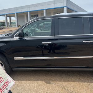 Cadillac Escalade ESV Premium - 4