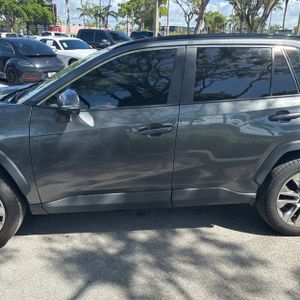 2021 Toyota RAV4 XLE PREMIUM 照片 4