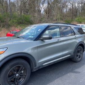 FORD EXPLORER XLT - 2