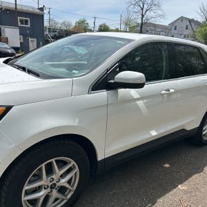 FORD EDGE SEL - 2