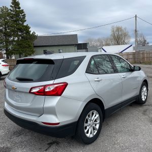 CHEVROLET EQUINOX LS - 8