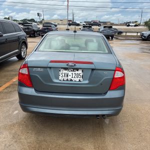 FORD FUSION SE - 7