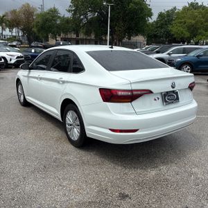 VOLKSWAGEN JETTA SE - 5