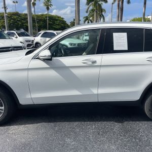 MERCEDES-BENZ GLC - 4