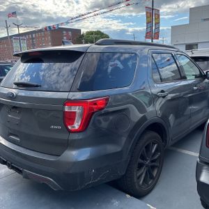 FORD EXPLORER XLT - 8