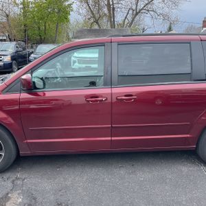 DODGE GRAND CARAVAN - 4