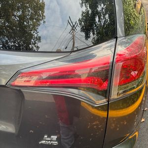 صورة 67 لـ 2017 Toyota RAV4 LE