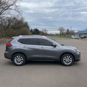 NISSAN ROGUE SV - 10