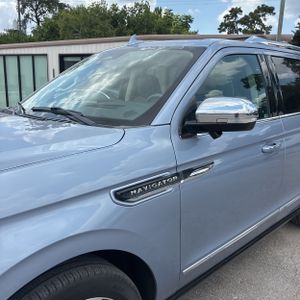 2024 Lincoln NAVIGATOR BLACK LABEL 照片 2