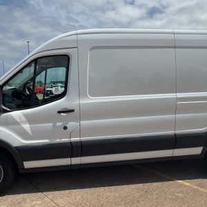 FORD TRANSIT 150 - 4