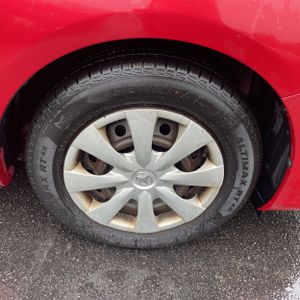 2010 Toyota COROLLA LE — миниатюра 19