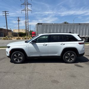 صورة 3 لـ 2024 JEEP GRAND CHEROKEE 4XE
