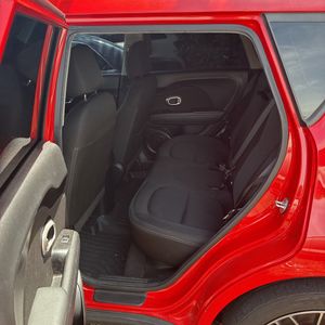 2017 KIA SOUL + 缩略图 31