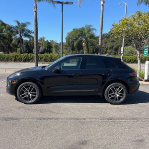 PORSCHE MACAN - 3