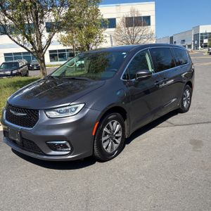 CHRYSLER PACIFICA HYBRID TOURING L - 1