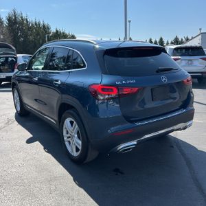 MERCEDES-BENZ GLA - 5