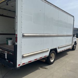 Ford E-Series Cutaway - 9